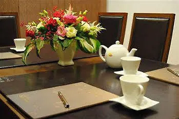 Tulip Hotels - Wroclaw Centre 3*,